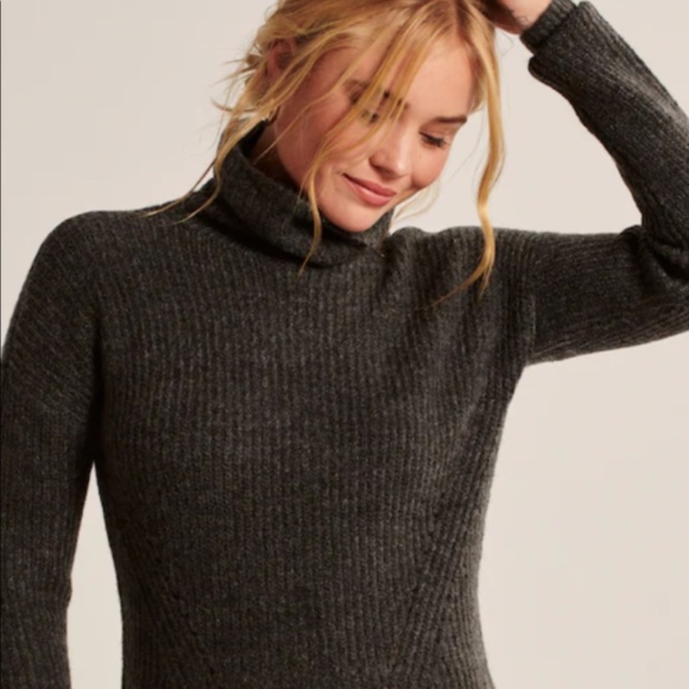 Abercrombie & Fitch Gray Sweater Dress